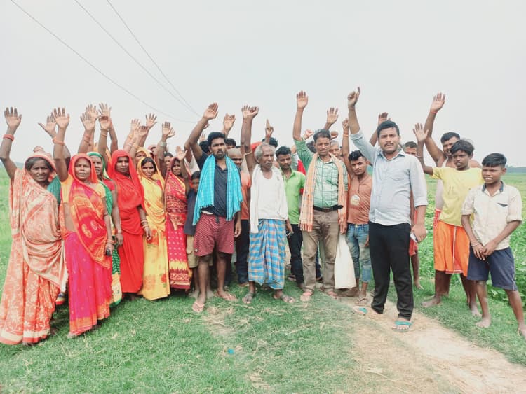 योजना पूरा किये बिना राशि उठाव की शिकायत