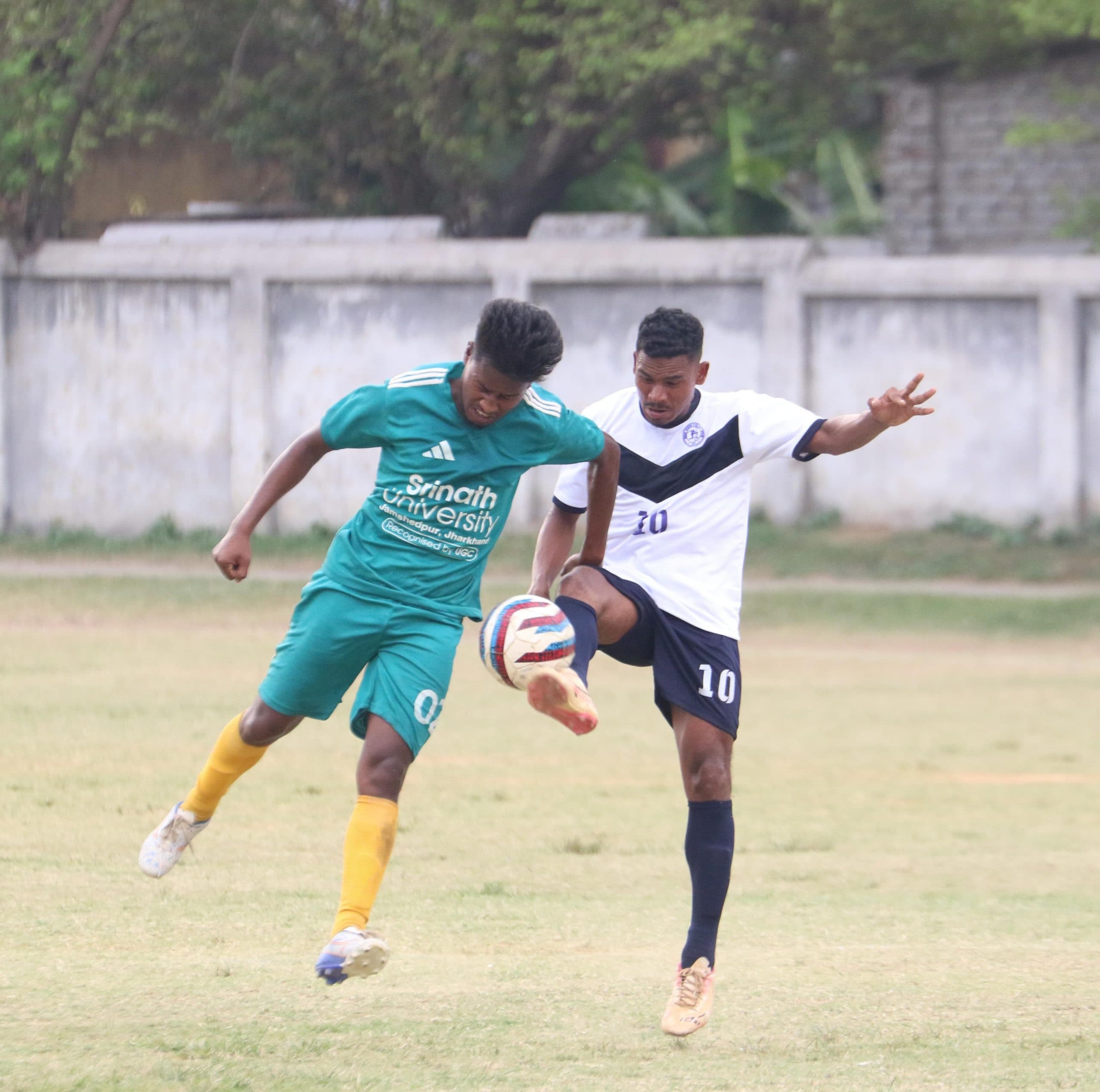 सरना डॉटकॉम क्लब और हांसदा स्टार की टीम ने दर्ज की जीत