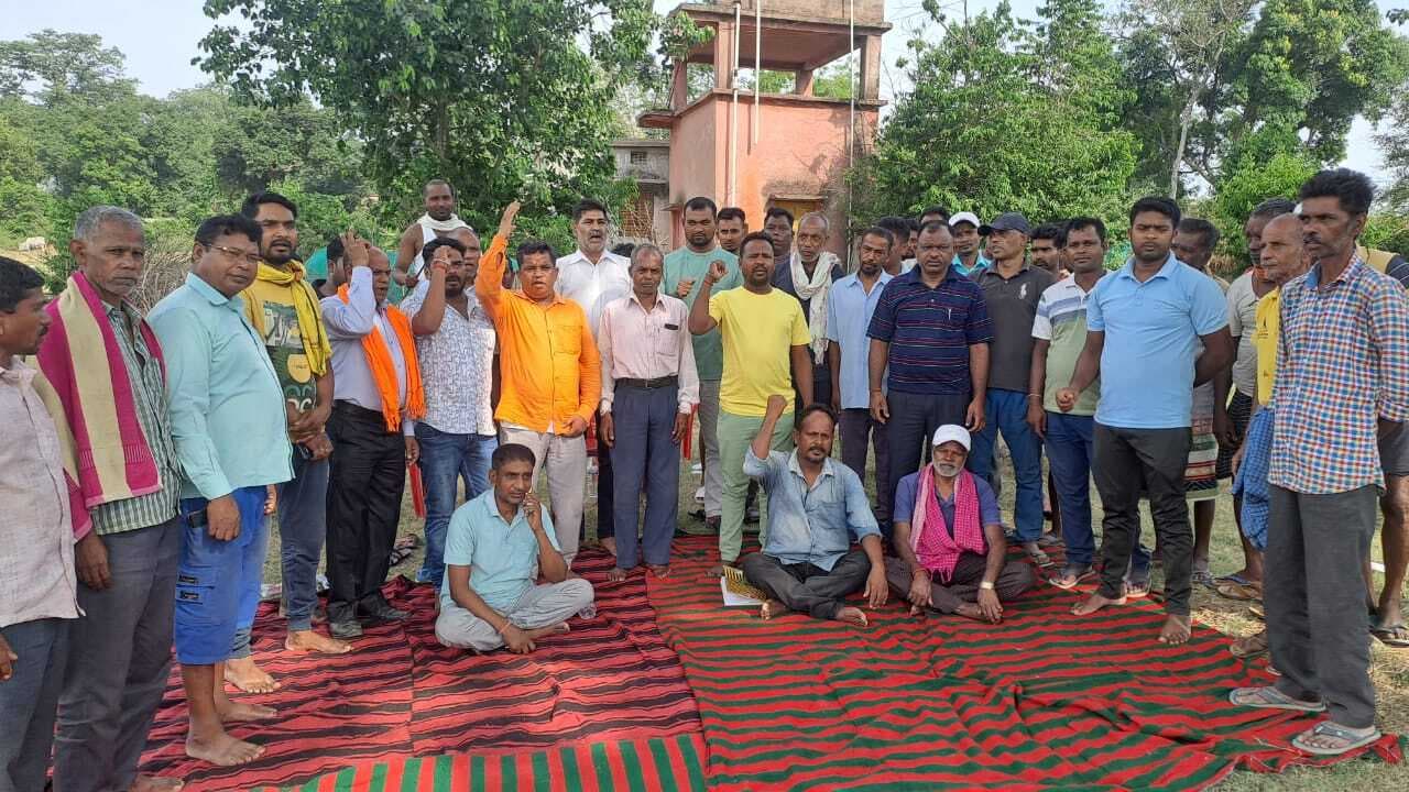 सरकार इइएफ फैक्ट्री शुरू करे या जमीन वापस दे