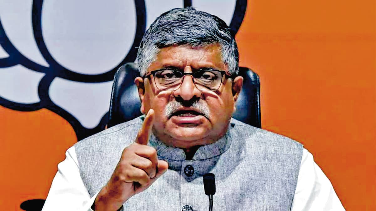 डरे हुए हैं वोटर व भाजपा कार्यकर्ता : रविशंकर