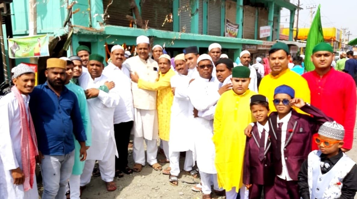 बरकट्ठा में बकरीद हर्षोल्लास के साथ मनाया