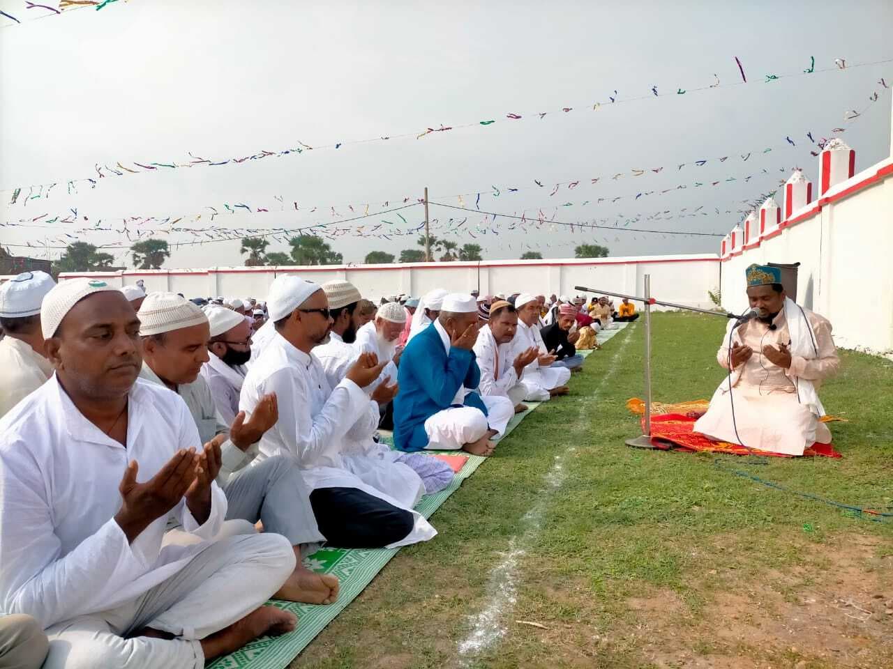 प्रेम व भाईचारे के साथ मनाया गया ईद-उल-अजहा