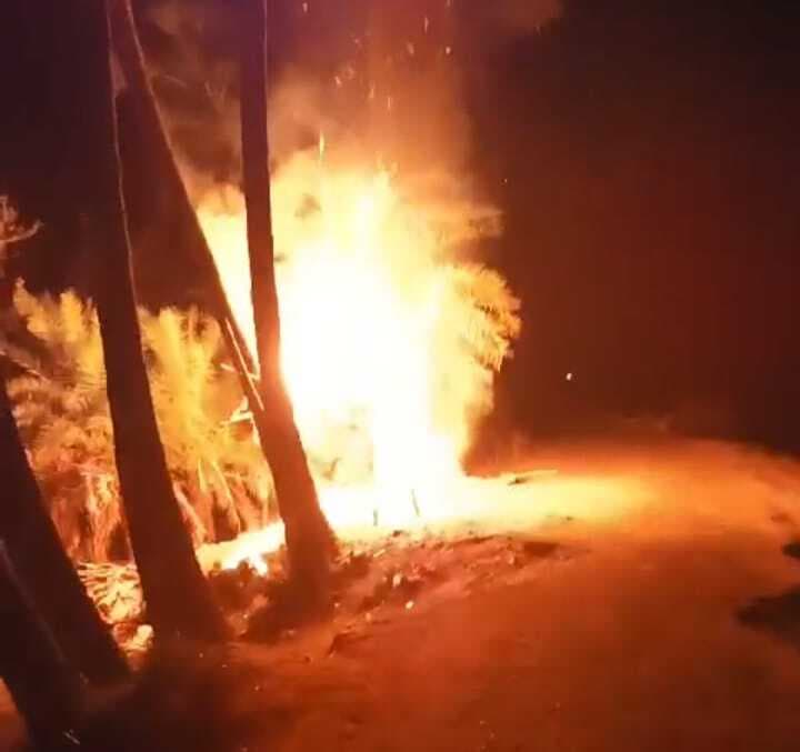 शरारती तत्वों ने इस्माइलपुर में गरीब की गुमटी फूंकी, हजारों की क्षति