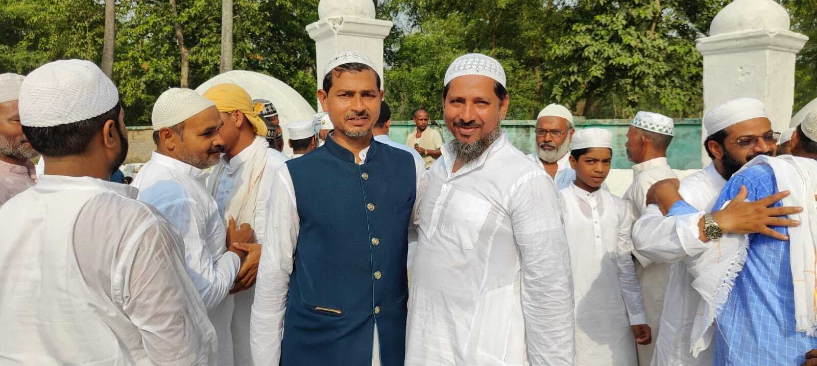 हर्षोल्लास पूर्वक मनाया गया ईद उल अजहा का त्योहार, मांगी अमन चैन की दुआ