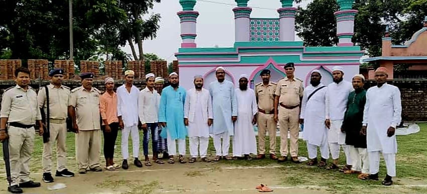 हर्षोल्लास पूर्वक मनाया गया ईद उल अजहा, ईदगाहों व मस्जिदों में पढ़ी गई नमाज