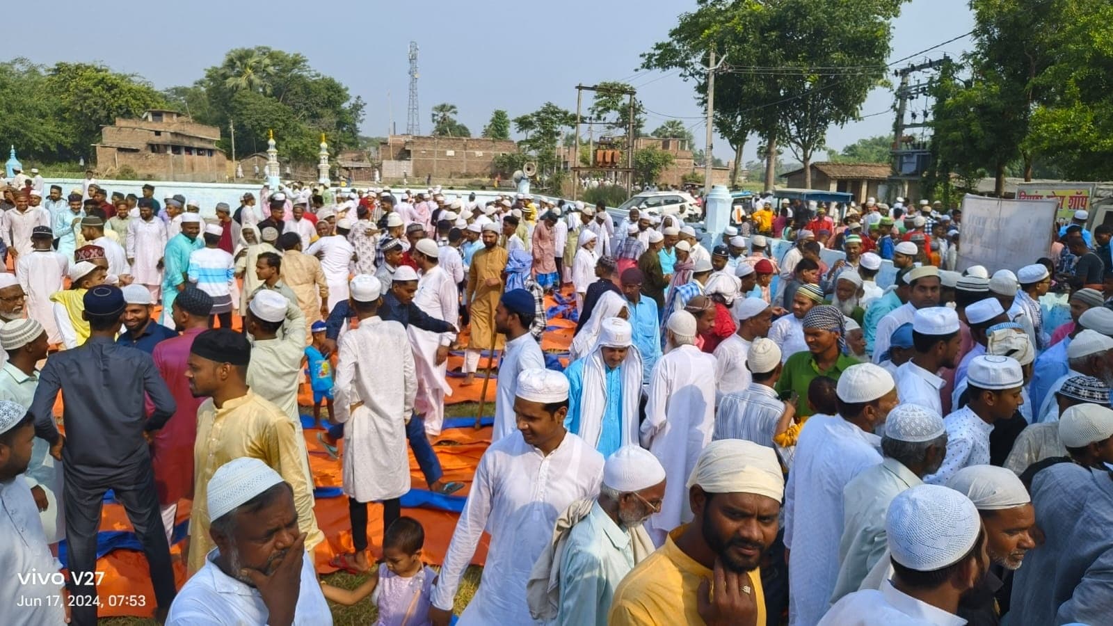 सादगी के साथ मनाया गया त्याग व बलिदान का पर्व ईद-उल-अजहा