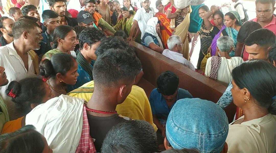 नाव हादसे में लापता दो के शव बरामद