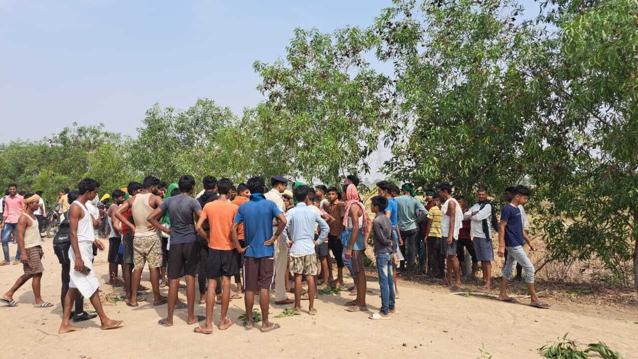 बेटे का डेथ सर्टिफिकेट लेने जा रही महिला को डंपर ने कुचला, मौत