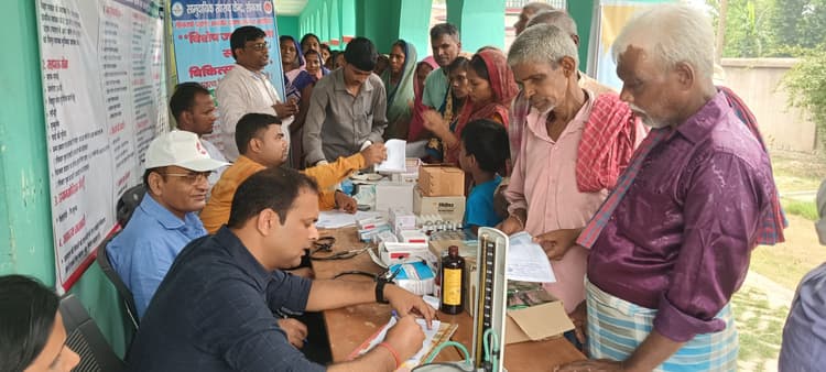 शिविर में पहुंचे करीब 150 मरीजों की हुई स्वास्थ्य जांच