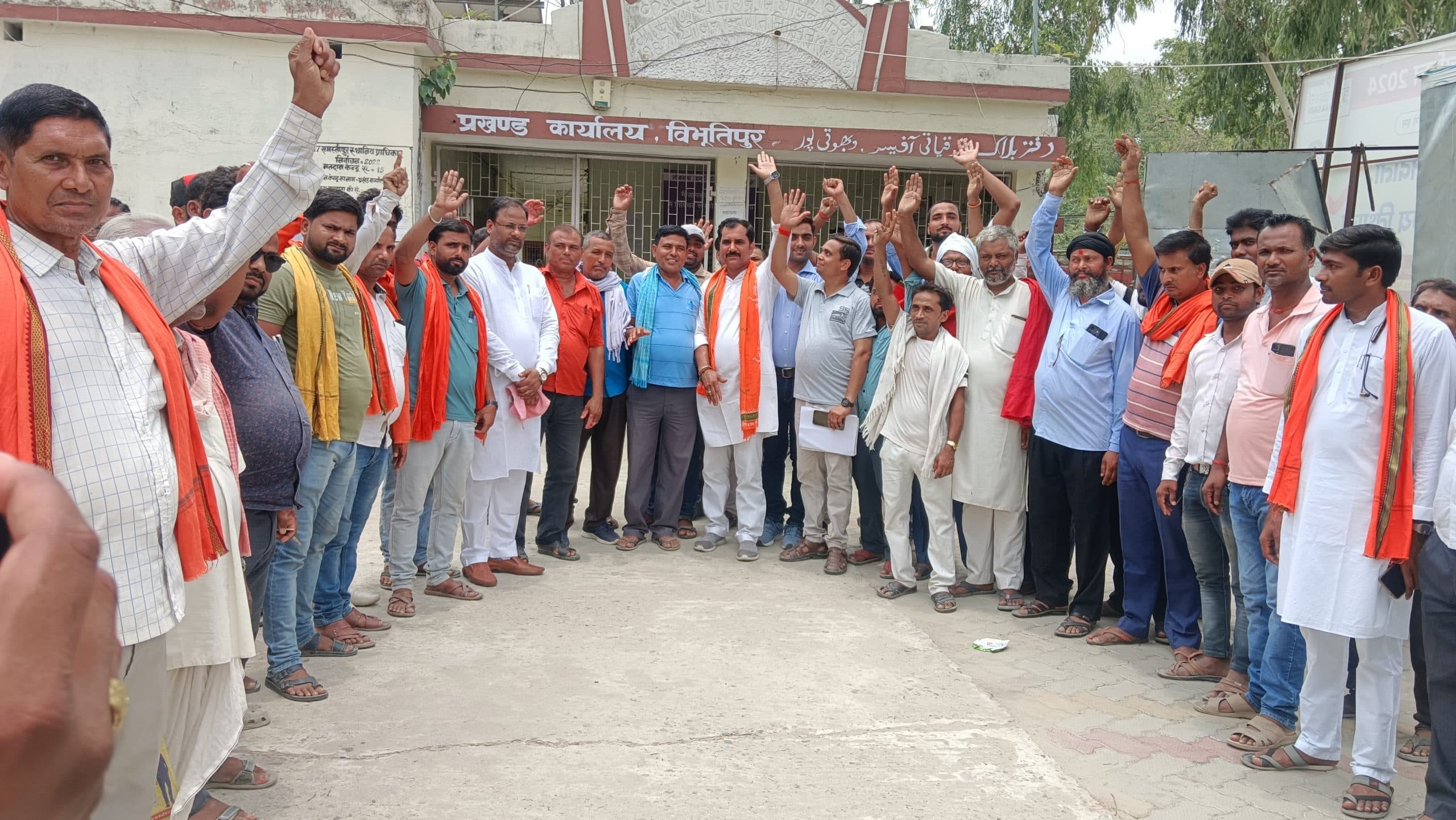 नाराज एनडीए कार्यकर्ताओं ने पदाधिकारियों के दफ्तर में दस्तक दी