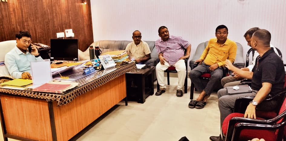 सरकारी बाजार में मल्टीप्लेक्स और सात सौ दुकानों वाला जी प्लस छह मार्केट का निर्माण शुरू