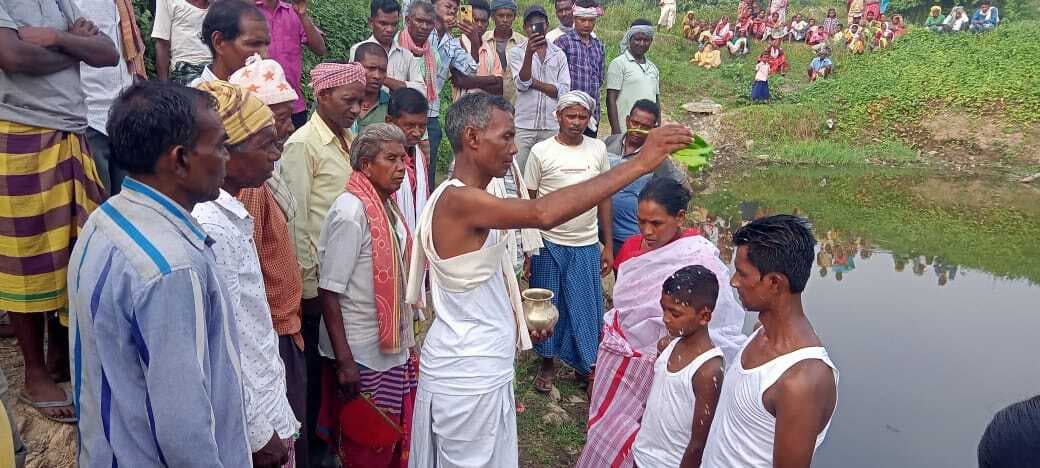 पोरान कृष्ण सोरेन का परिवार पुन: सरना धर्म में लौटे