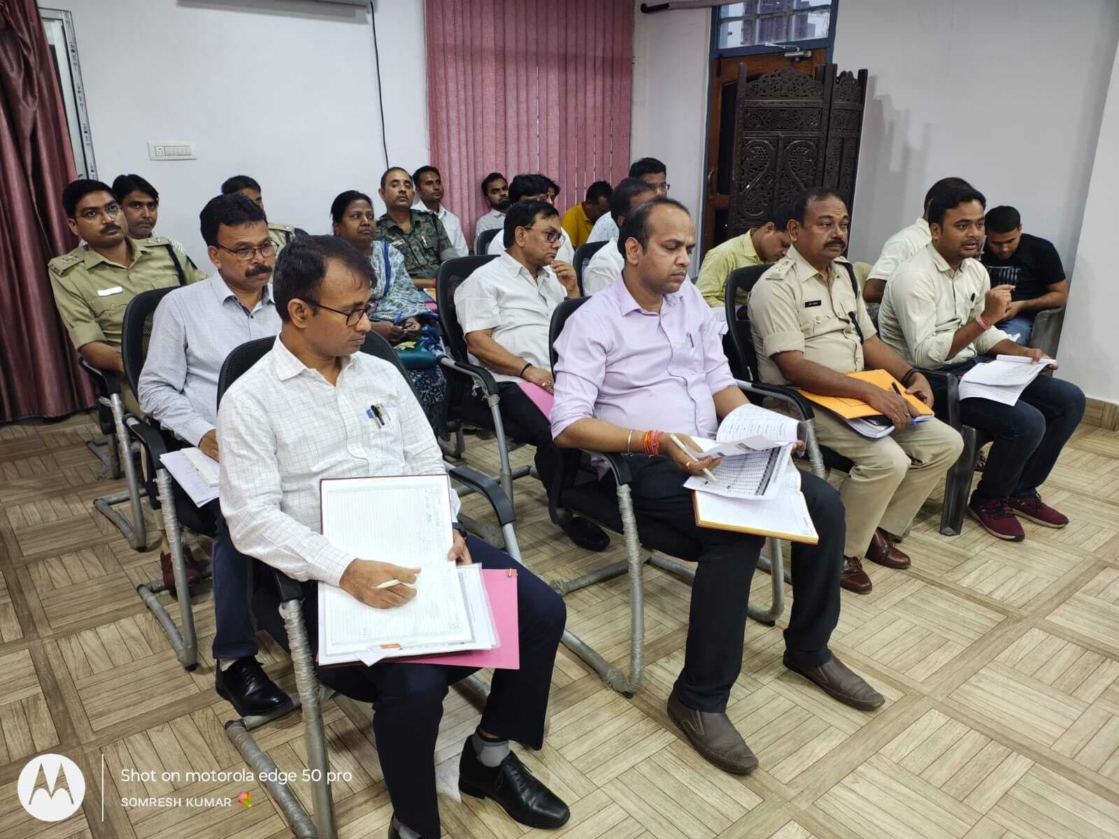 प्रज्ञा केंद्र में लोगों से निर्धारित सेवा शुल्क ही लें संचालक : डीसी