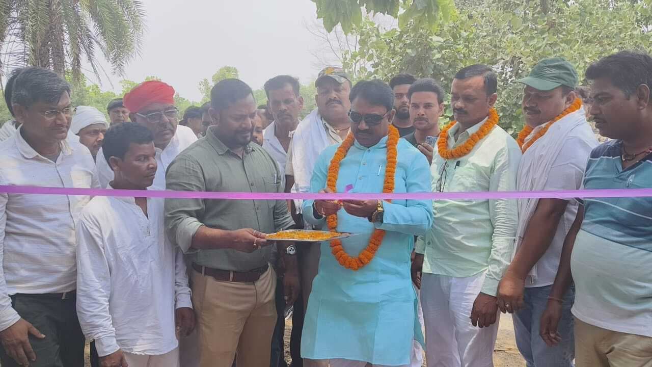 एनीमिया मुक्त भारत अभियान के तहत हेल्थ कैंप आयोजित