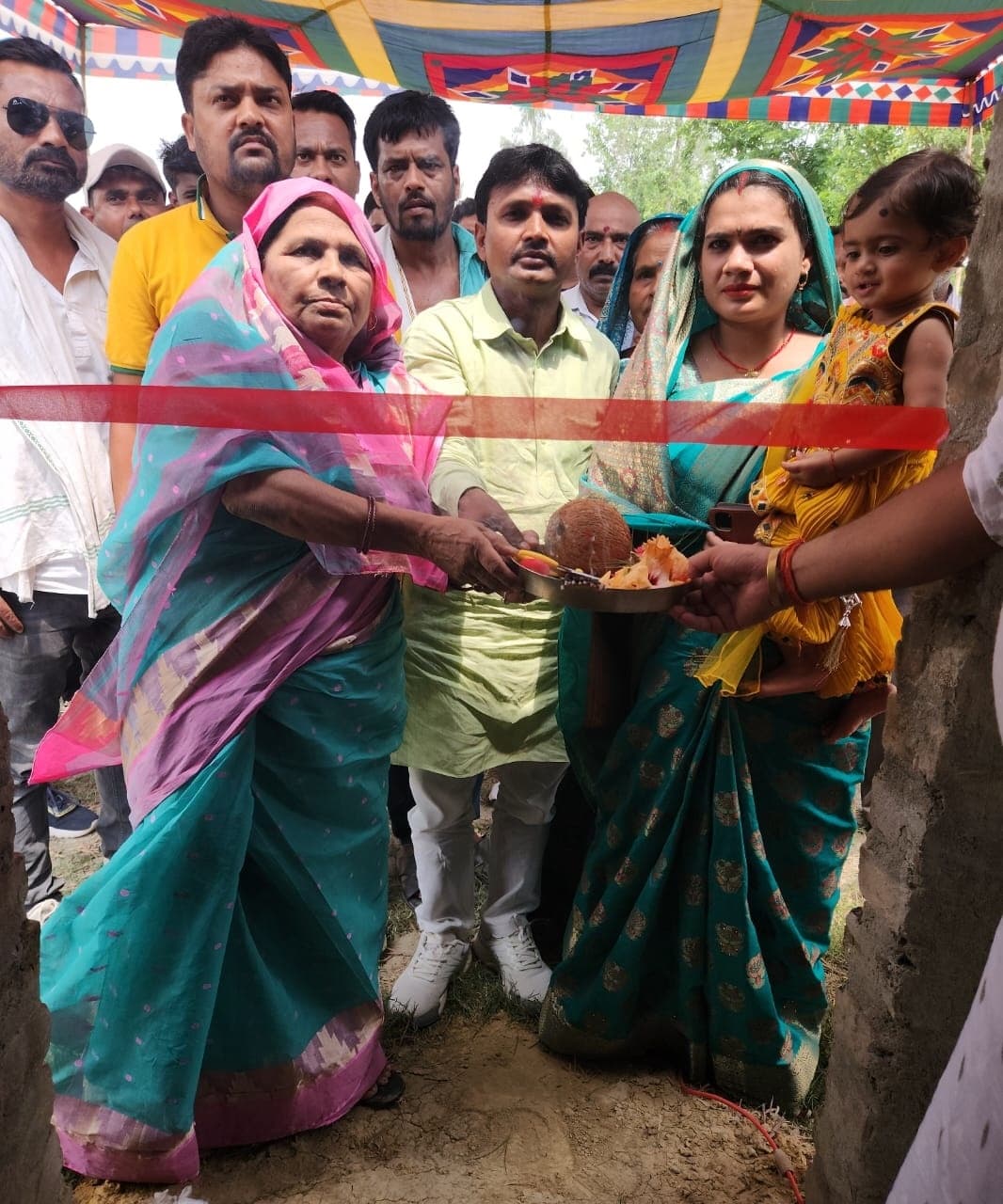 लंबे इंतजार के बाद वारिसनगर में खुला बस स्टैंड