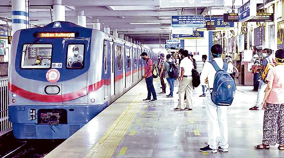 रात की मेट्रो सेवा पर रोज का खर्च सवा तीन लाख, कमाई हो रही मात्र छह हजार रुपये की