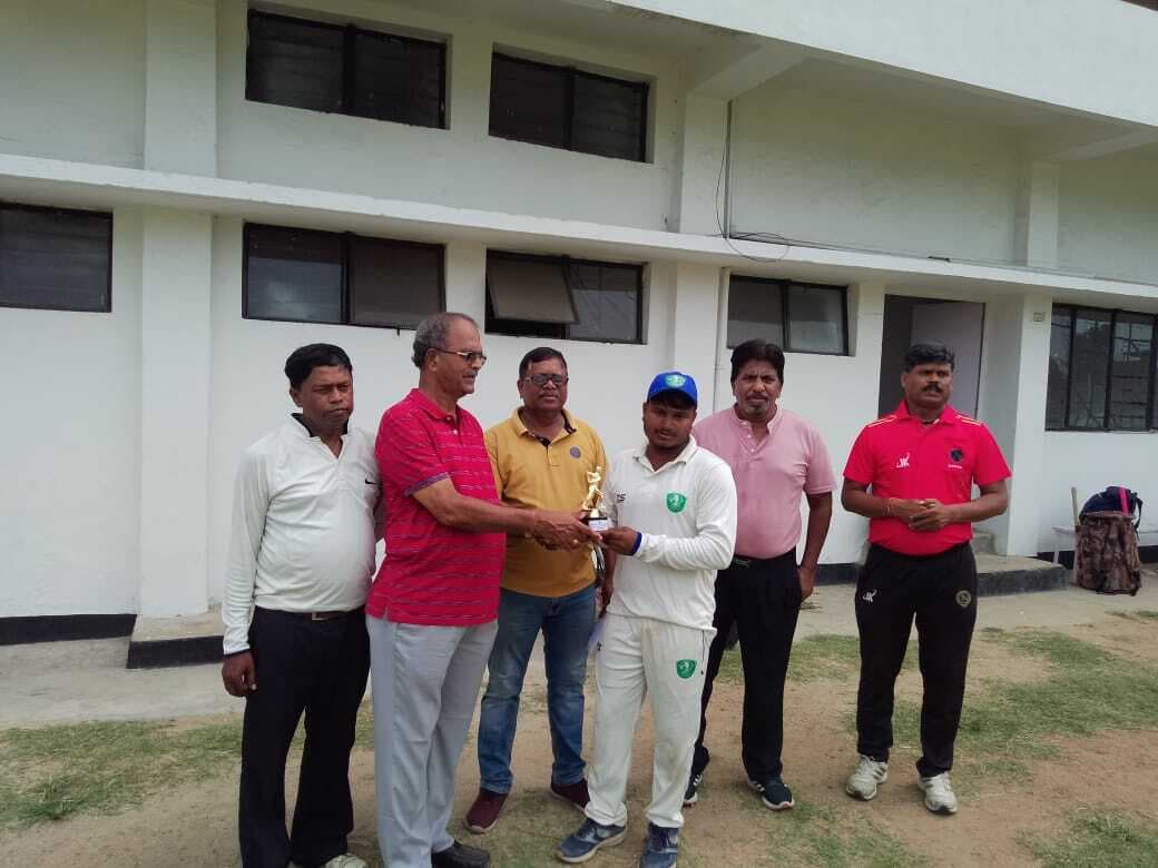 जेएससीए : अर्णव की घातक गेंदबाजी से यंग ब्वॉयज जीता