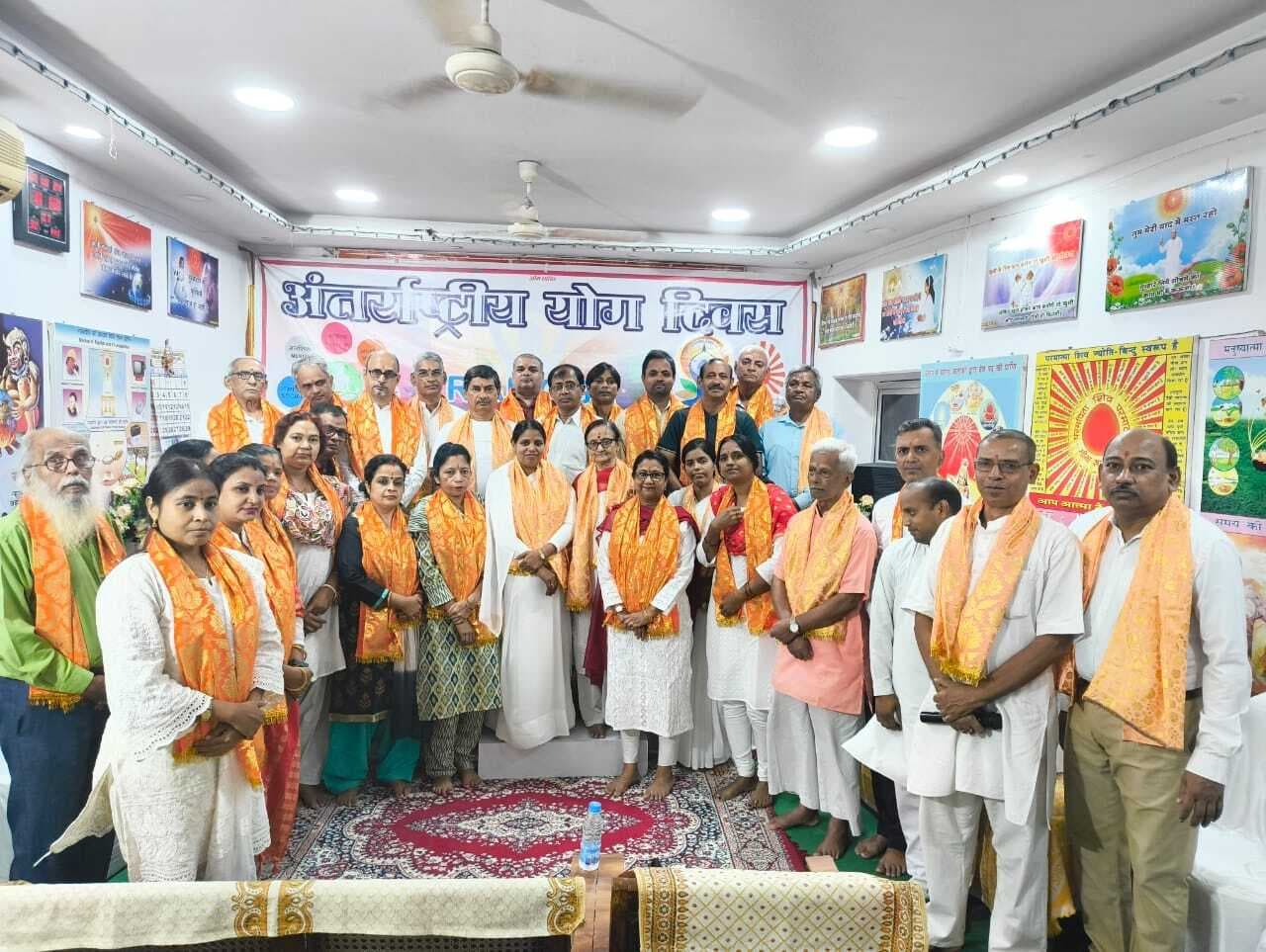 ब्रह्मा कुमारीज ने 25 योग गुरु को किया सम्मानित