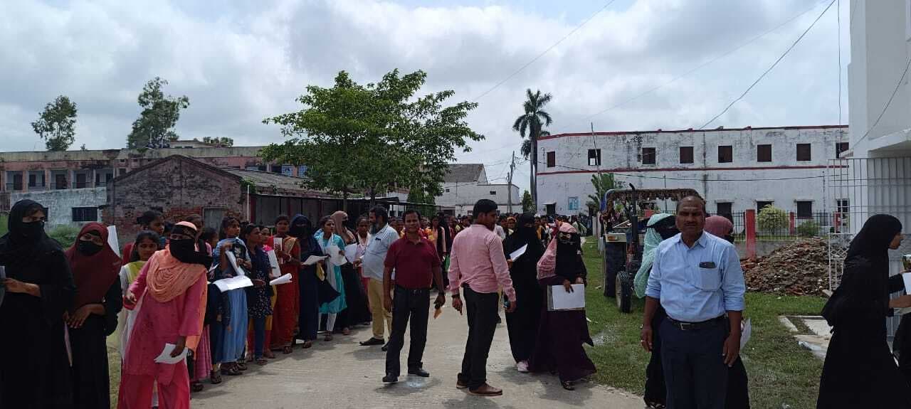 शुरू हुई स्नातक द्वितीय खंड की प्रतिष्ठा विषयों की परीक्षा