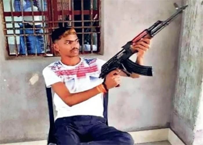 कुख्यात गैंगस्टर अमन साहू को पलामू जेल से गिरिडीह केंद्रीय कारा में किया गया शिफ्ट