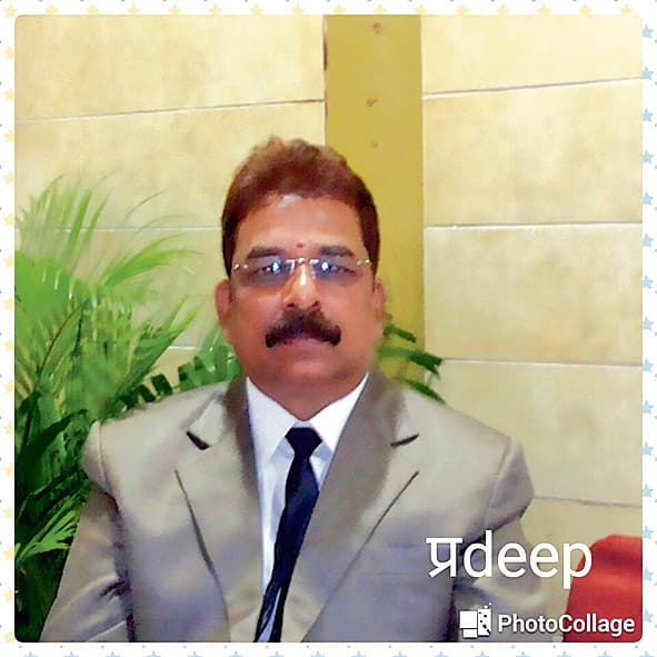 स्व से सबको जोड़ने    की कला है योग