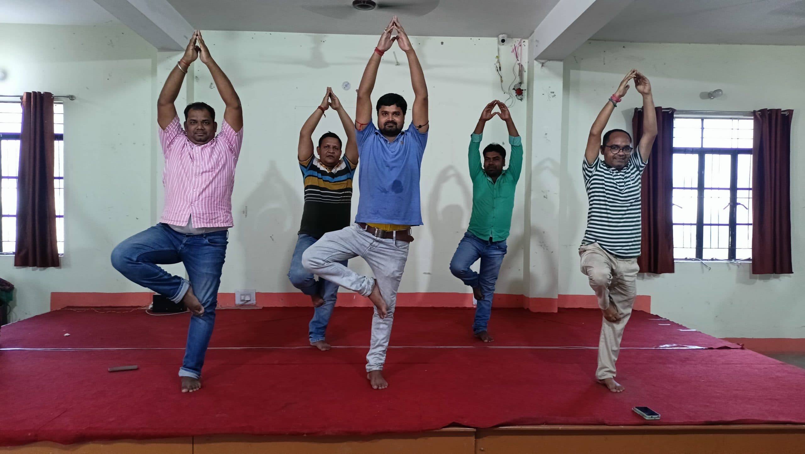 आरएल महतो बीएड कॉलेज में मनाया गया योग दिवस