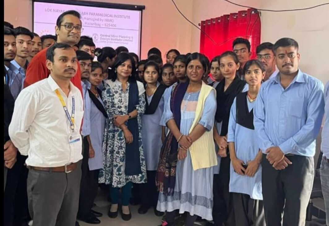 मेडिकल इंस्टीट्च्यूट में डिप्लोमा के बाद मिला रोजगार