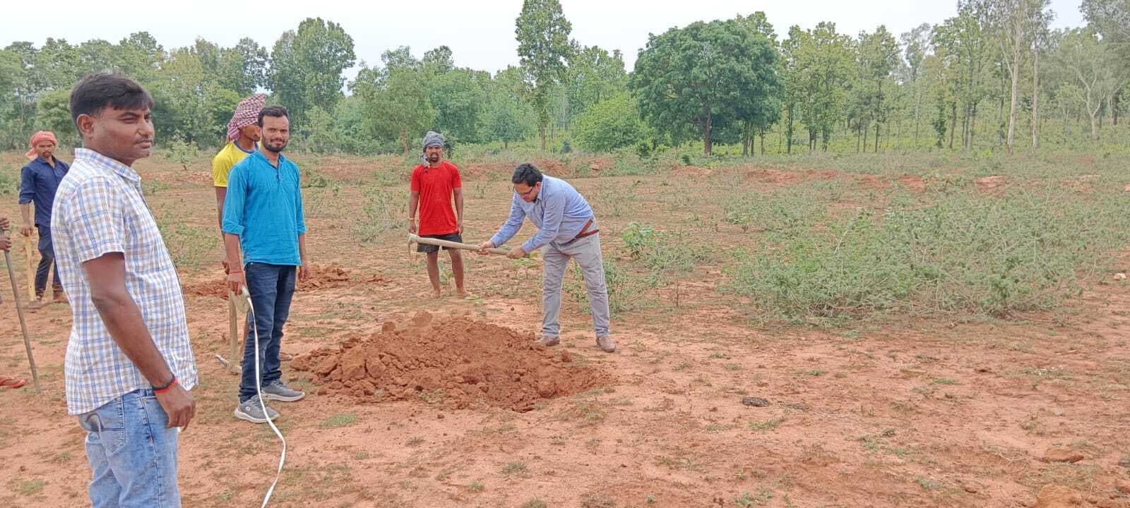 दारू में 50 एकड़ में लगेगी आम बागवानी