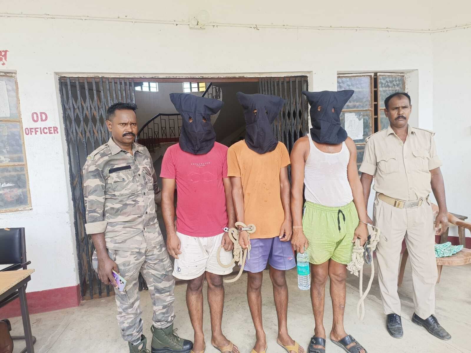 पुलिस टीम पर हमले की प्राथमिकी दर्ज, तीन को जेल