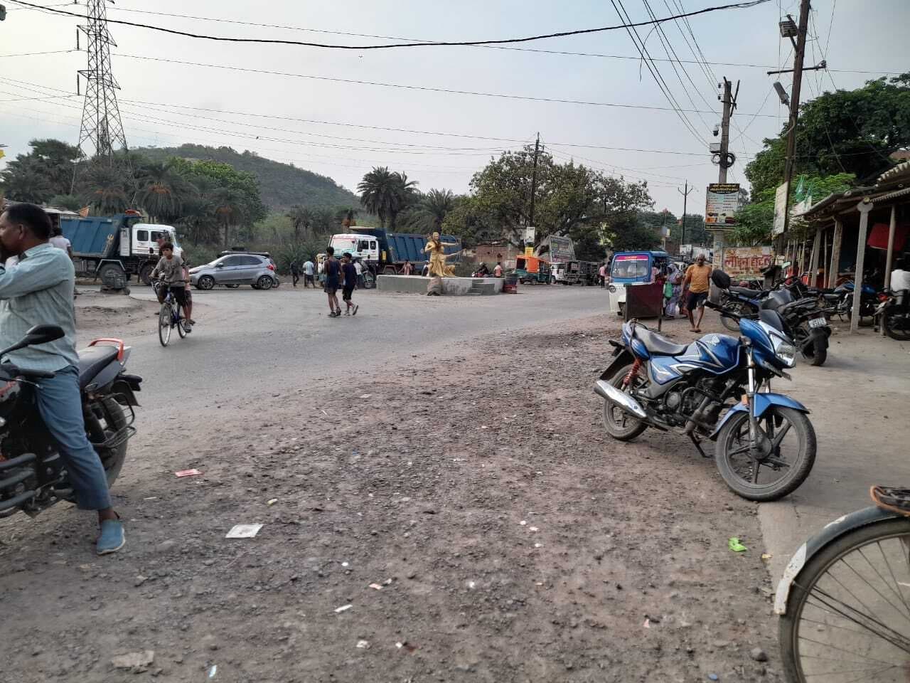 सिदो-कान्हू चौक पर हाइमास्ट लाइट लगाने की ग्रामीण ने की मांग