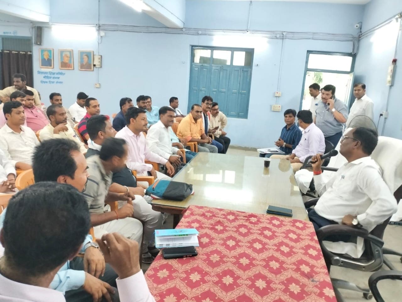 उप निदेशक ने निजी विद्यालयों के संचालकों के साथ की बैठक