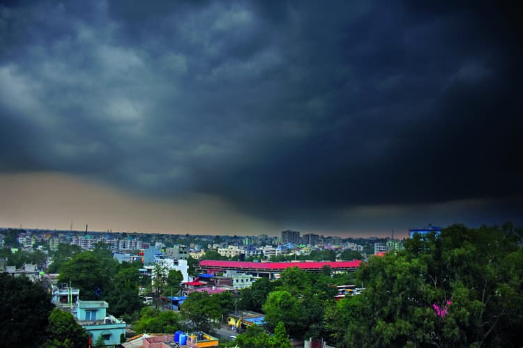 Jharkhand Weather: झारखंड में सक्रिय हुआ मॉनसून, 26 को रांची में भारी बारिश का अनुमान