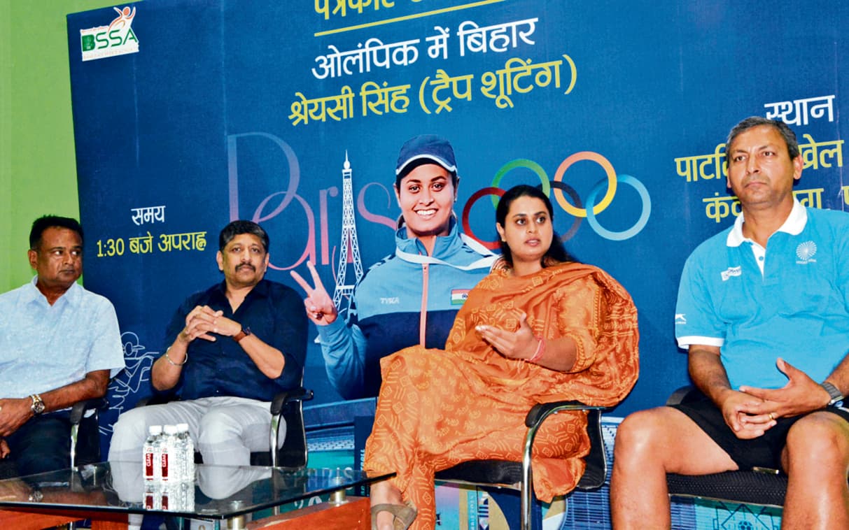 पदक मिलता गया, सपना पूरा होता गया : श्रेयसी