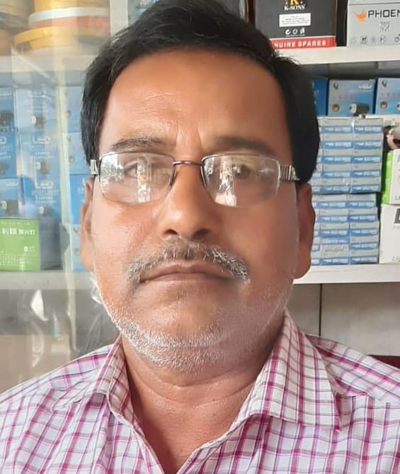 अपनी बदहाली पर रो रहा शहर का आंबेडकर बाजार