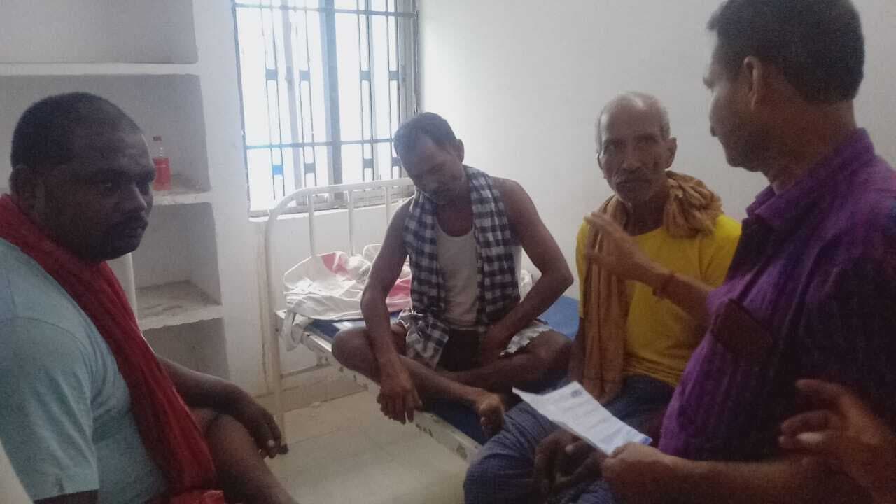 गीदड़ के हमले से तीन व्यक्ति जख्मी