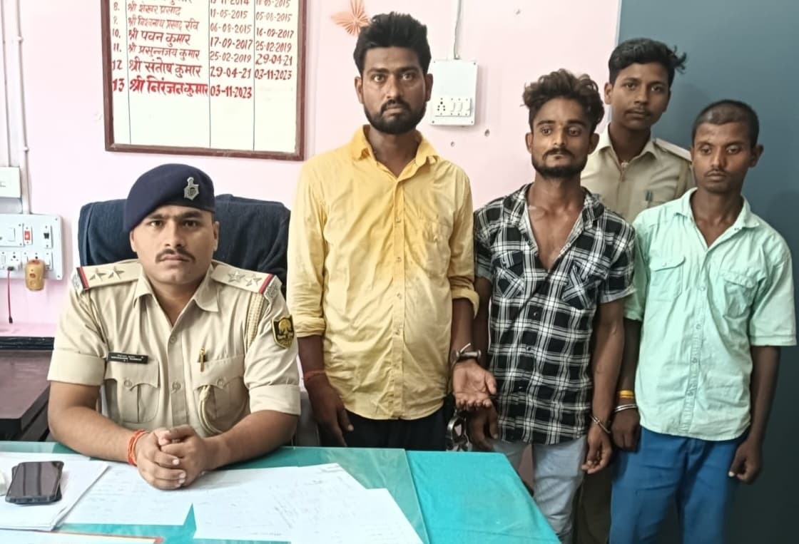 भादोघाट से रंगदारी मामले के तीन आरोपी गिरफ्तार