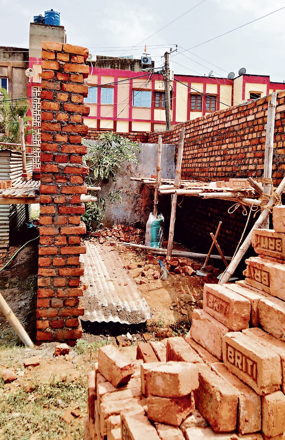 एचइसी में अवैध निर्माण बढ़े, प्रबंधन नहीं कर रहा कार्रवाई