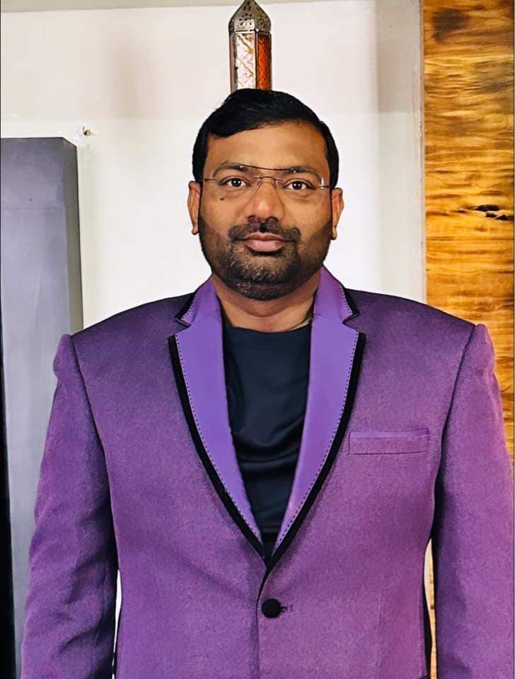 अपने और परिजन के अकाउंट से हुए बड़े ट्रांजेक्शन पर जवाब नहीं दे रहा शेखर कुशवाहा