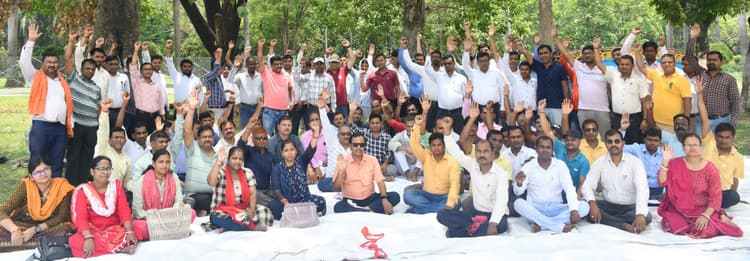 बंद वेतन जल्द शुरू नहीं हुआ तो करेंगे आंदोलन : रवींद्र