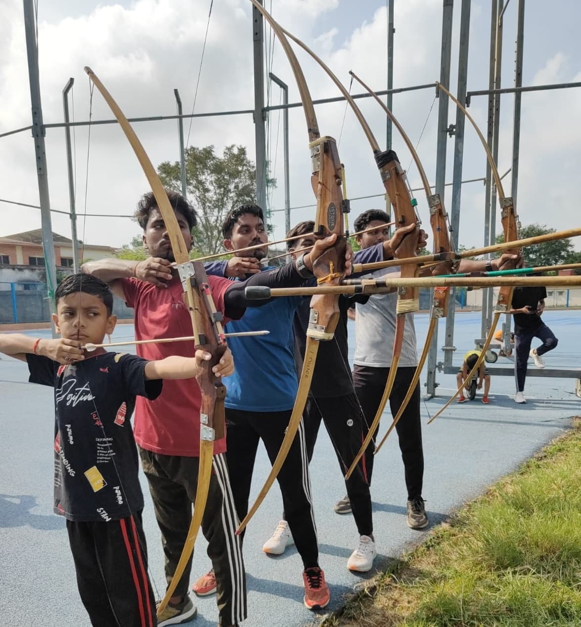 तीरंदाजी प्रतियोगिता में विजय व आरती रहे अव्वल