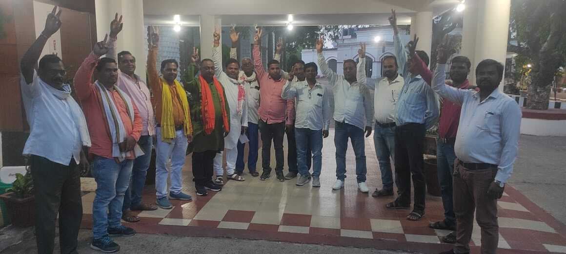 महासभा ने एकजुट होने का लिया संकल्प