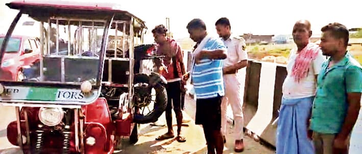 दो बाइकों की टक्कर में युवक जख्मी