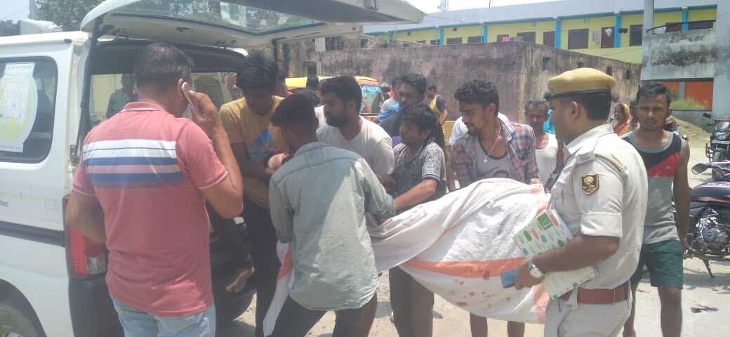 बाइक सवार ने सिटी रिक्शा में मारी ठोकर, चार जख्मी, दो रेफर