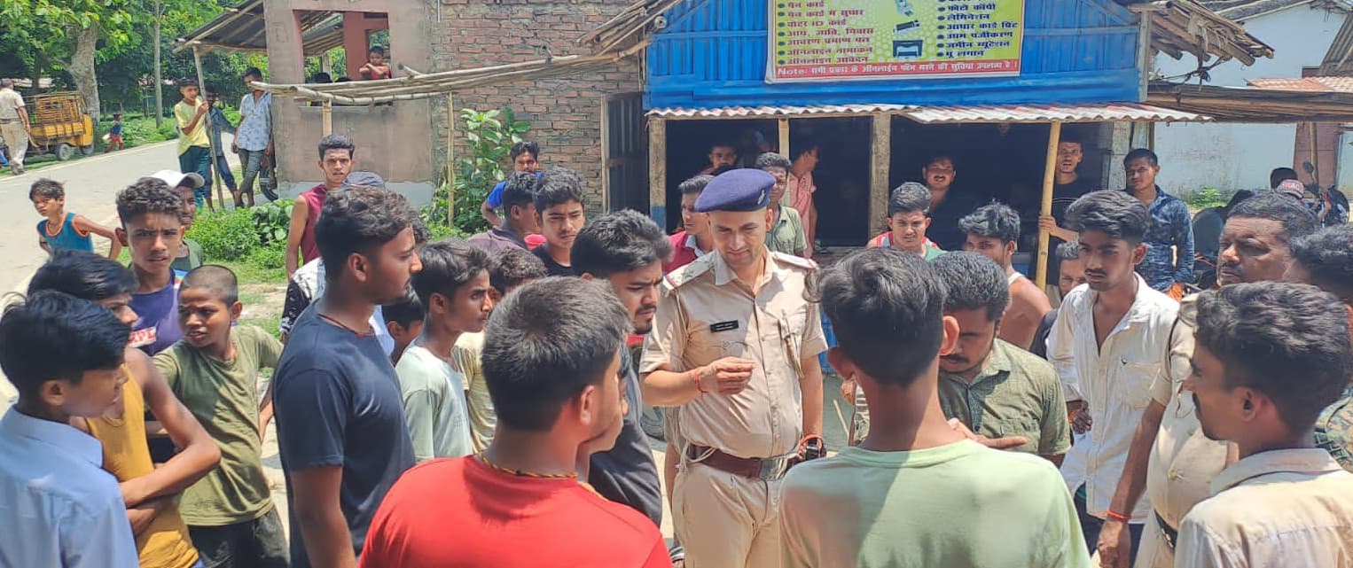 दो छात्रों में मारपीट के बाद अखाड़ा बना केजीपी उमावि भोगा भटगामा