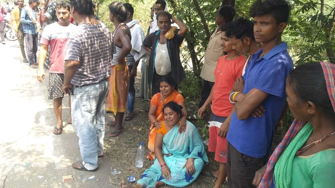 सवारी लदा ऑटो पलटा, एक की मौत