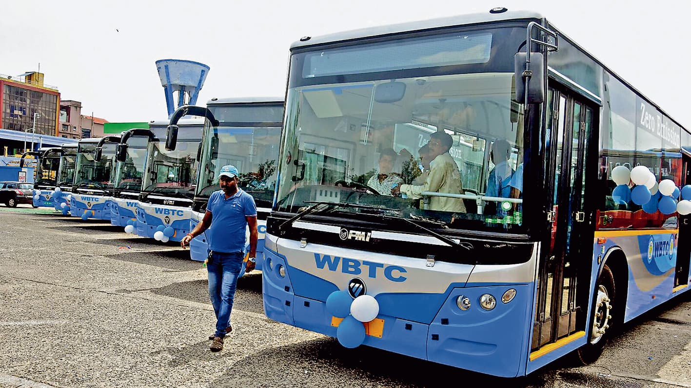 राज्य सरकार ने दी महिला स्पेशल बस की सौगात