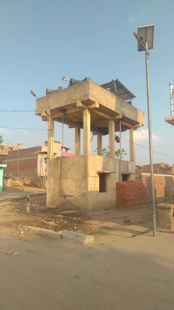 महुदी राणा टोला में चापानल व जलमीनार में एक बूंद पानी नहीं