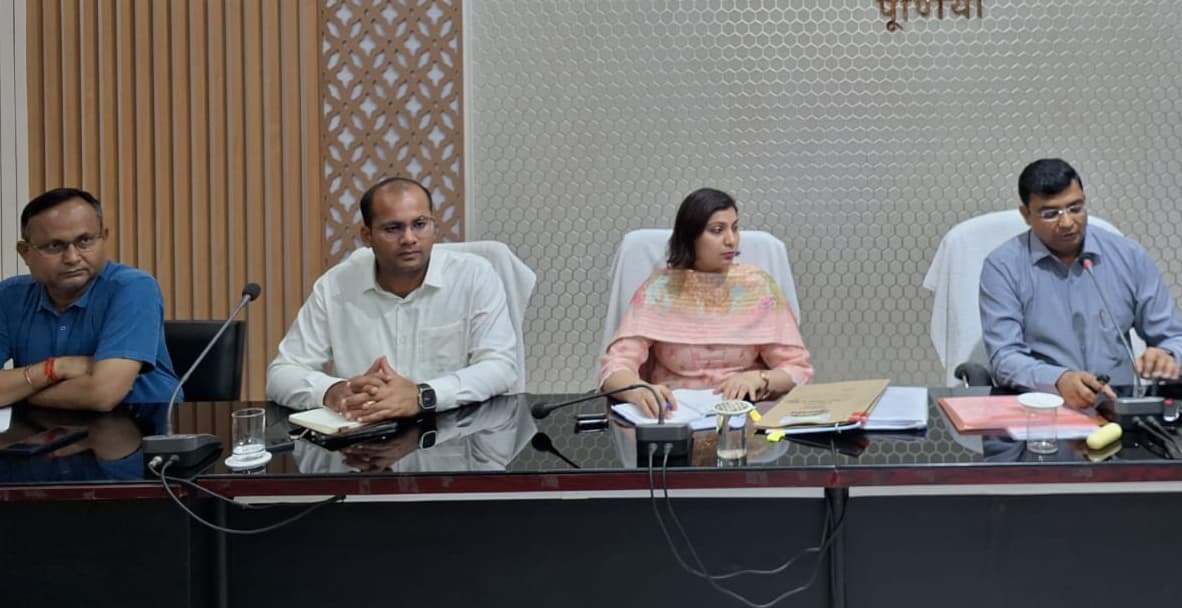 भूमि विवादों के लंबित मामलों का शीघ्र करें निष्पादन : डीएम