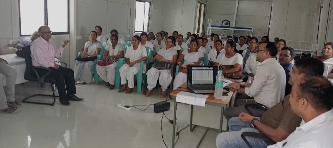 जिले के सभी हेल्थ एंड वेलनेस सेंटर में नियमित रूप से की जा रही स्वास्थ्य काउंसिलिंग