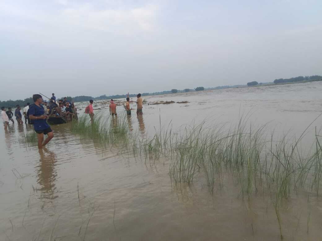 बूढ़ी कनकई उफनाई सिंघीमारी व लोहागाड़ा पंचायत के कई गांवों में कटाव जारी